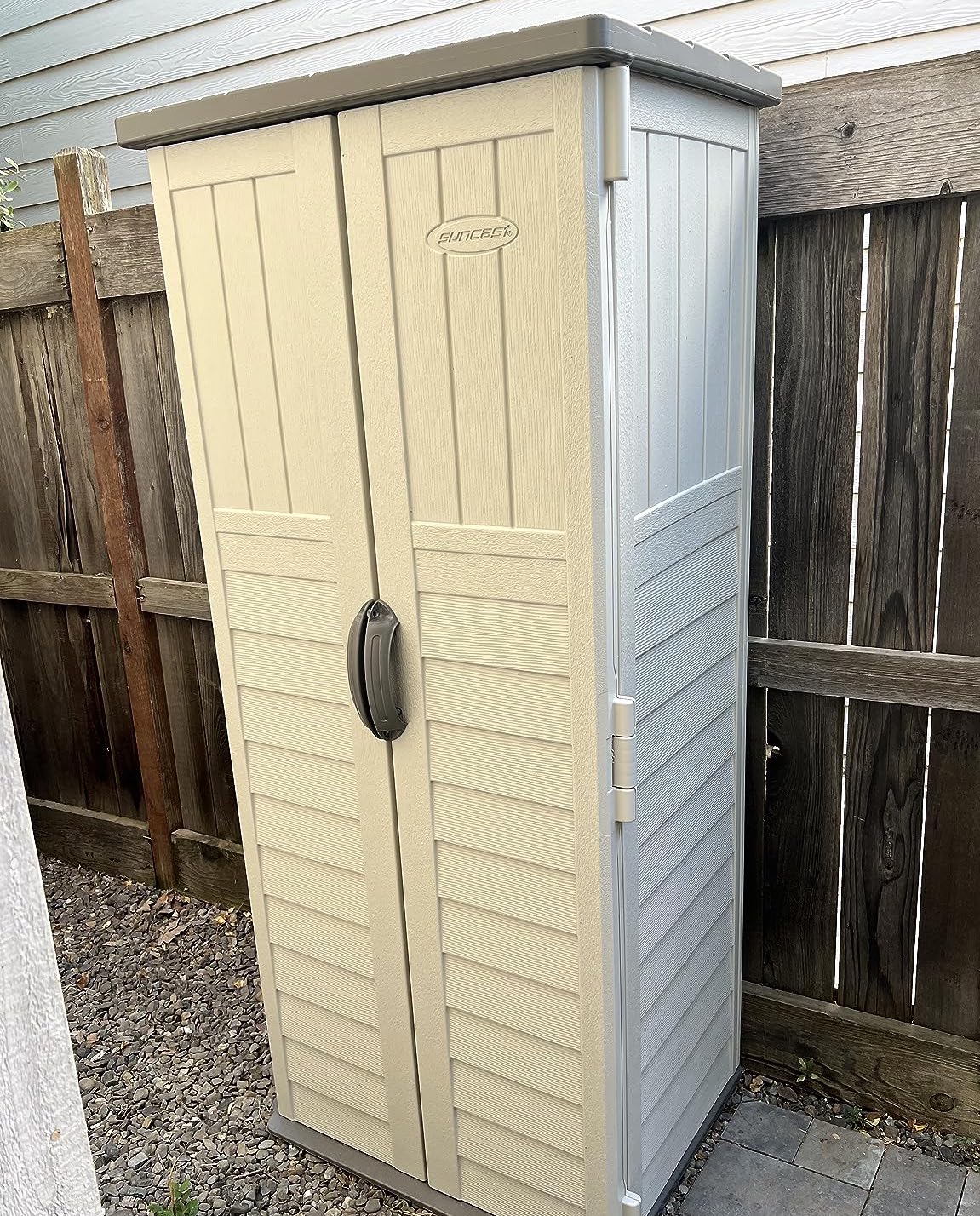 Suncast BMS1250 Outdoor Vertical Shed with Floor, Vanilla – REAL DECORS
